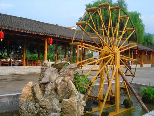 B線：張家界、天子山、寶峰湖（黃龍洞）休閑三日游